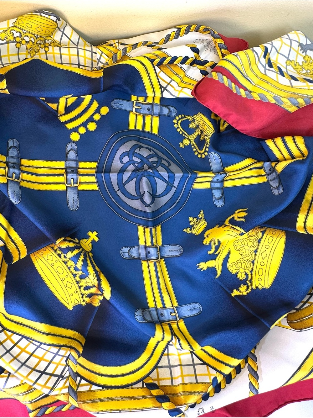 Hermes “Grande Tenue” silk twill scarf by Henri d’Origny Royal Blue & Red France - Picture 4 of 11